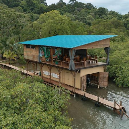 Roam Yoga & Wellness Lodge 博卡斯德尔托罗 外观 照片
