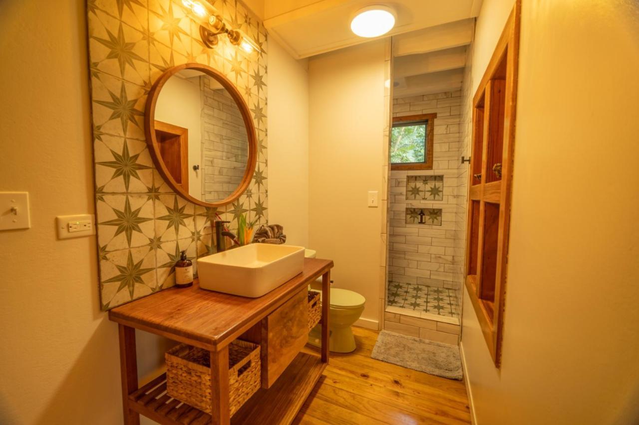 Roam Yoga & Wellness Lodge 博卡斯德尔托罗 外观 照片