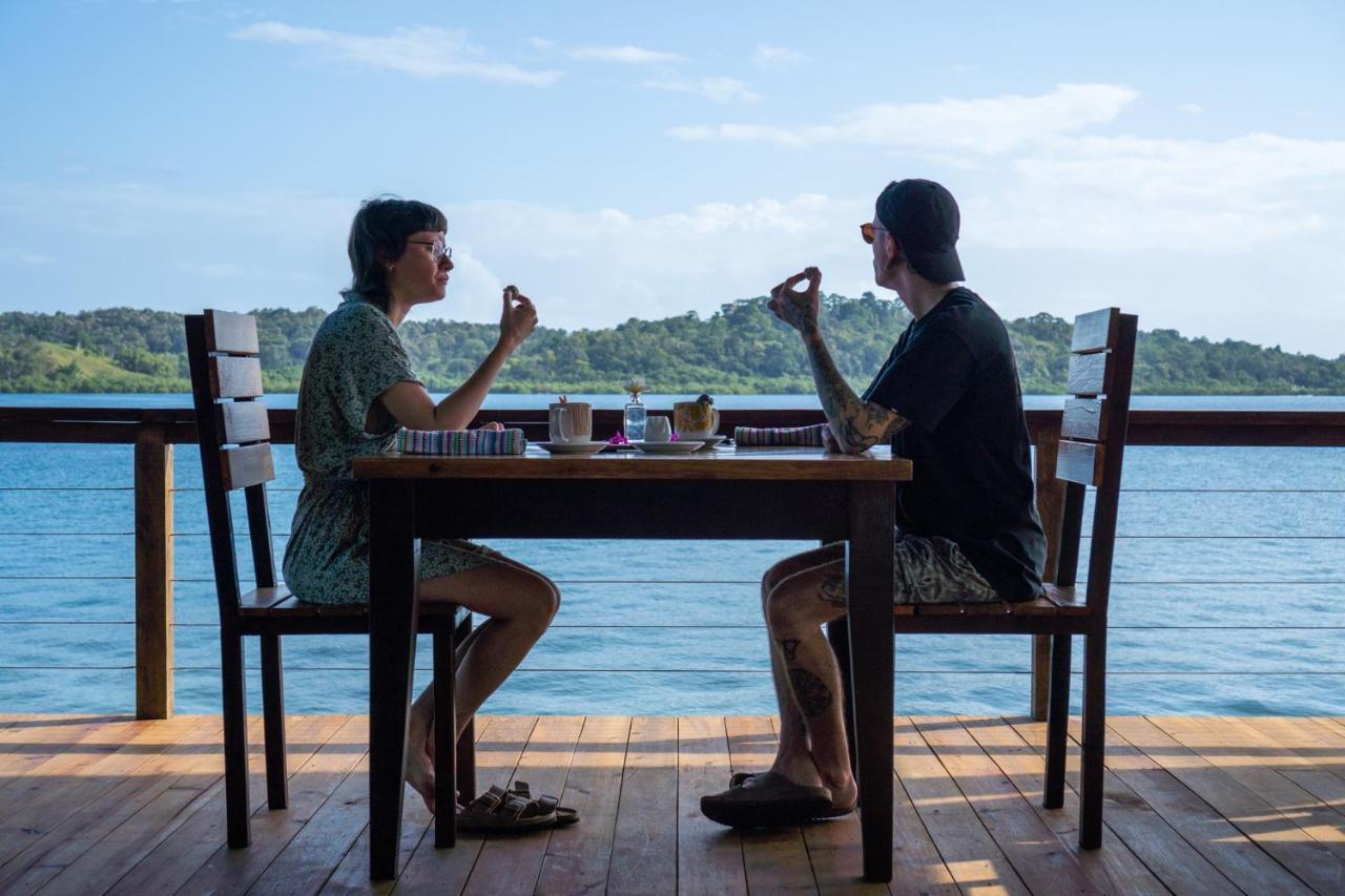 Roam Yoga & Wellness Lodge 博卡斯德尔托罗 外观 照片
